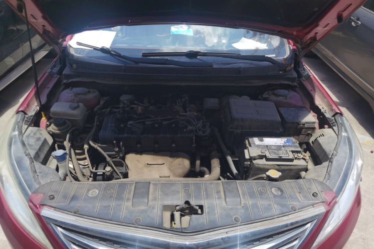 Used CHANGAN Eado 2012 1.6L Automatic Luxury Version China IV Standard Engine Bay