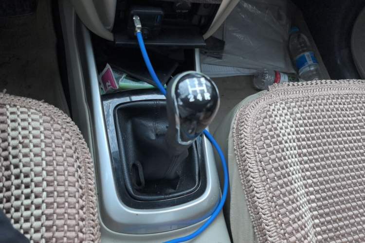 Used CHANGAN Eado 2012 1.6L Manual Luxury Model China IV Standard Gear Lever
