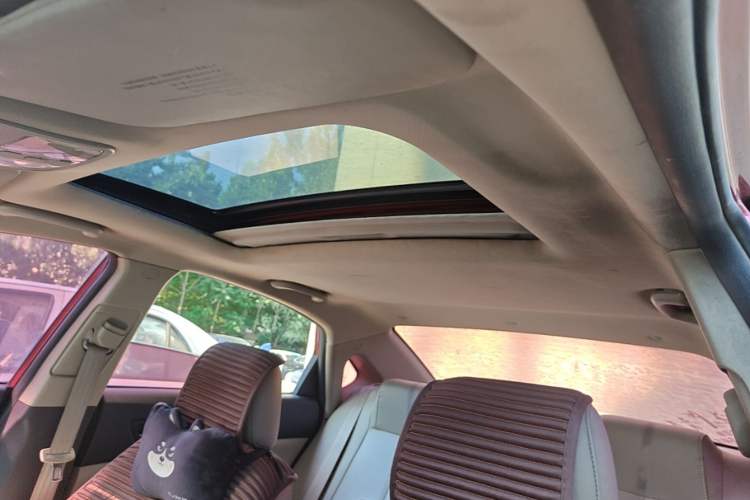 Used CHANGAN Eado 2012 1.6L Automatic Luxury Version China IV Standard Headliner