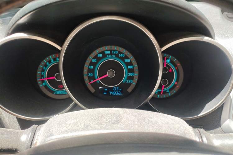 Used CHANGAN Eado 2012 1.6L Manual Luxury Model China IV Standard Instrument Cluster