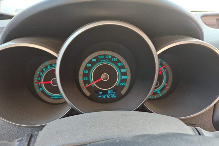 Used CHANGAN Eado 2012 1.6L Automatic Luxury Version China IV Standard Instrument Cluster