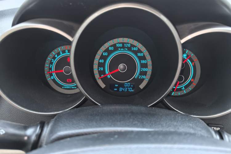Used CHANGAN Eado 2012 1.6L Manual Luxury Model China IV Standard Instrument Cluster