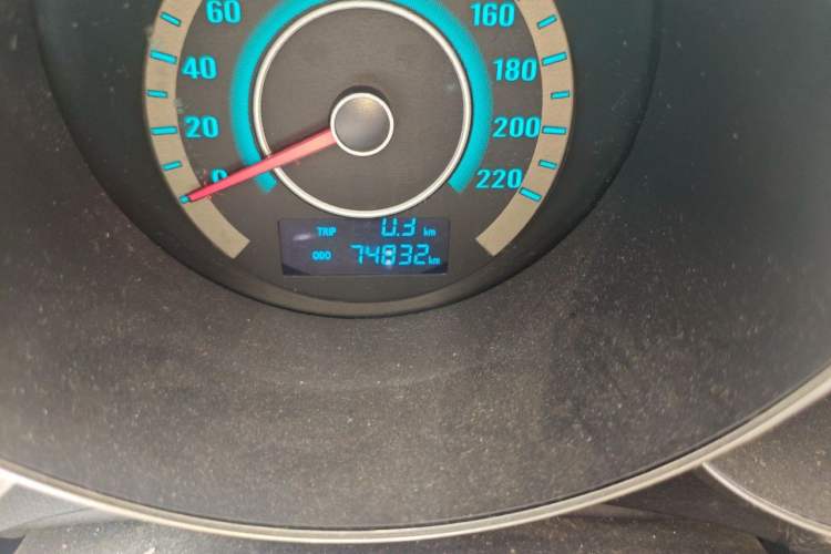 Used CHANGAN Eado 2012 1.6L Manual Luxury Model China IV Standard Odometer Close Up