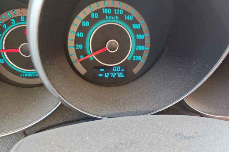 Used CHANGAN Eado 2012 1.6L Automatic Luxury Version China IV Standard Odometer Close Up