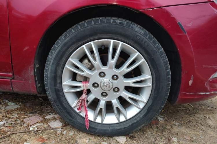 Used CHANGAN Eado 2012 1.6L Manual Luxury Version China IV Standard Right Front Wheel Hub