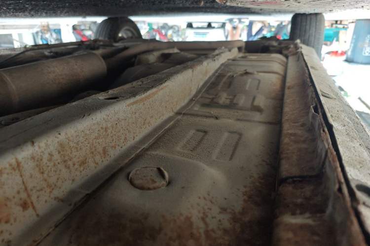 Used CHANGAN Eado 2012 1.6L Manual Shuya Model China IV Standard Chassis Front Right