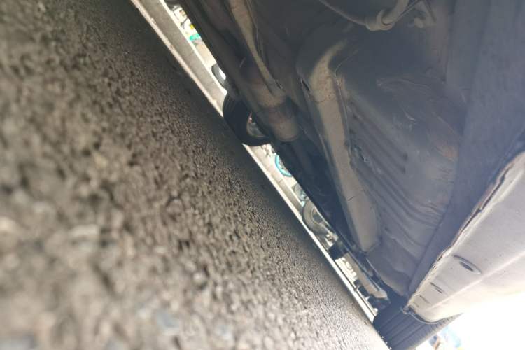 Used CHANGAN Eado 2012 1.6L Manual Luxury Model China IV Standard Chassis Rear Right