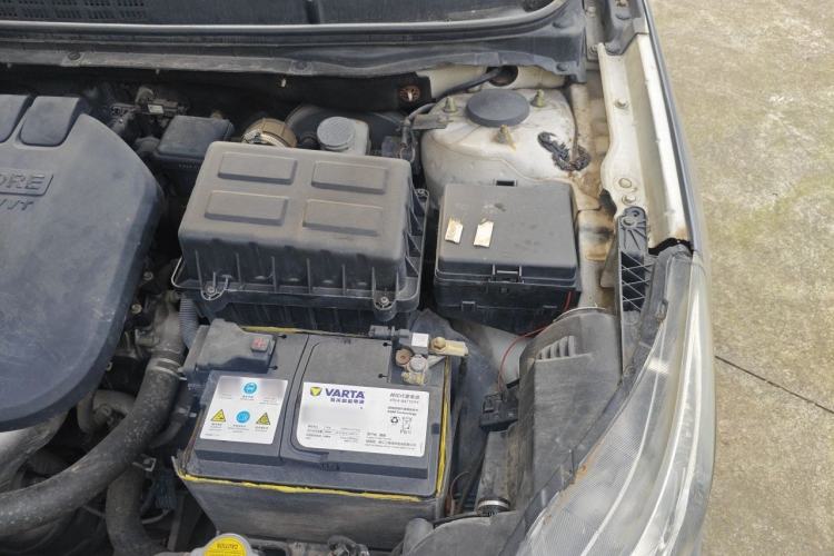 Used CHANGAN Eado 2012 1.6L Manual Luxury Version China IV Standard Engine Bay Left