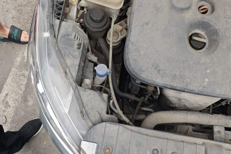 Used CHANGAN Eado 2012 1.6L Manual Shuya Model China IV Standard Engine Bay Right