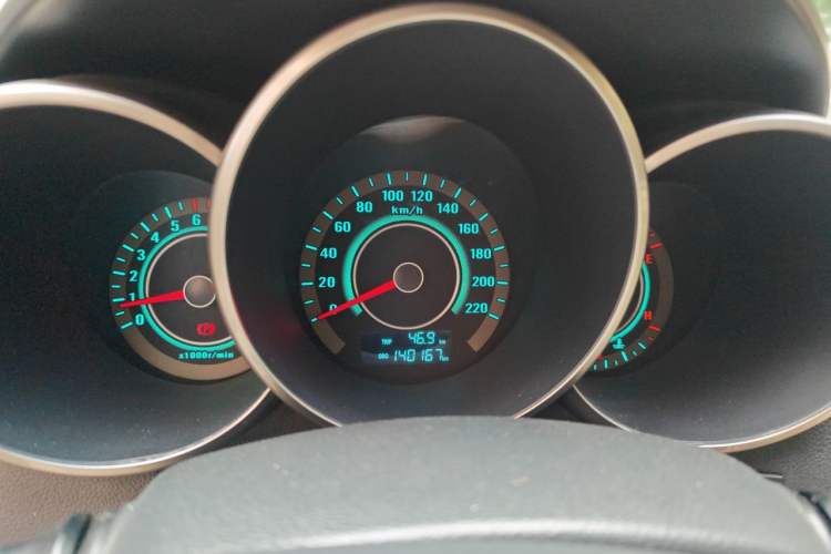Used CHANGAN Eado 2012 1.6L Manual Luxury Model China IV Standard Instrument Cluster