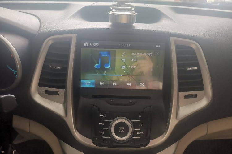 Used CHANGAN Eado 2012 1.6L Manual Luxury Model China IV Standard Interior 3