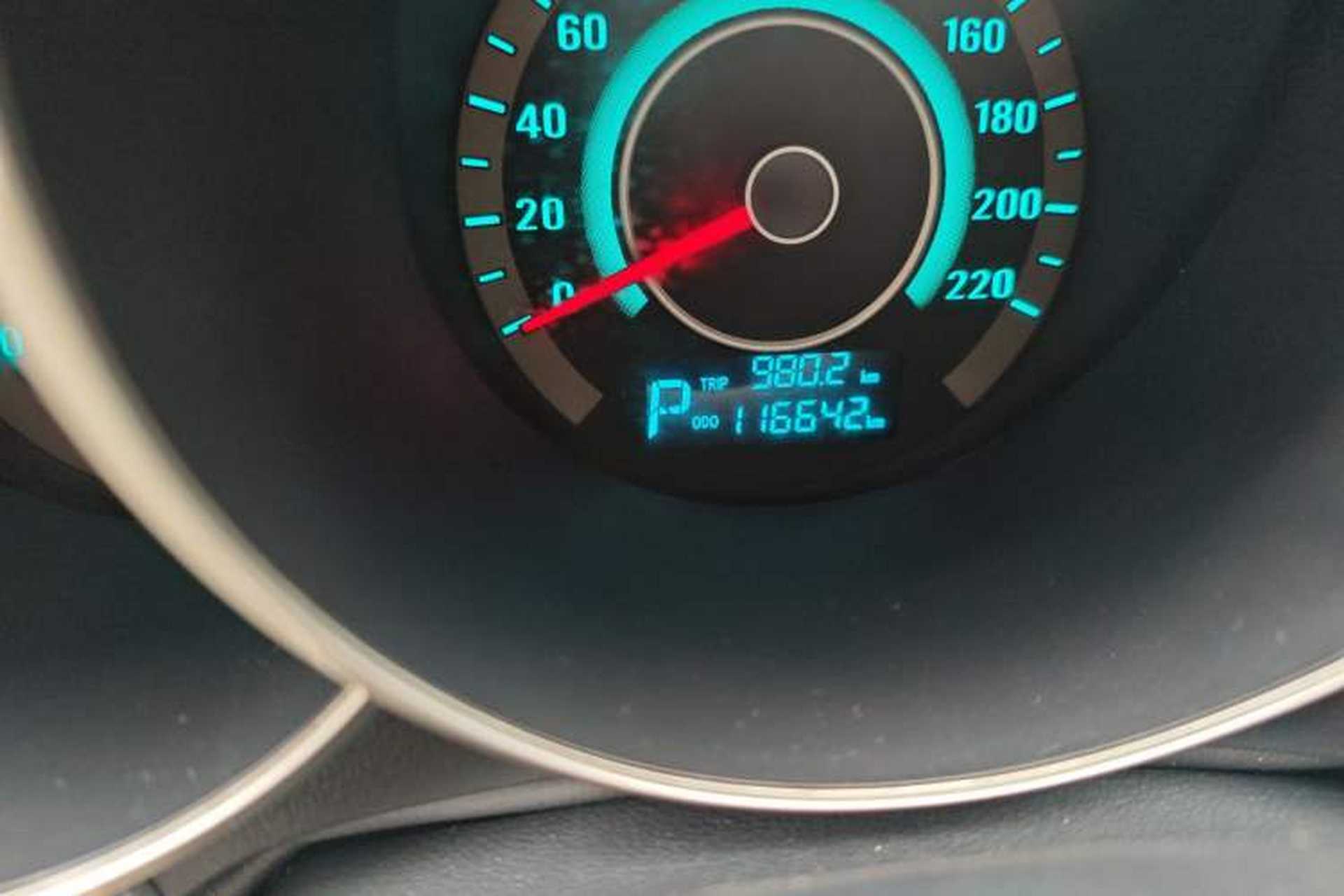 Used CHANGAN Eado 2012 1.6L Automatic Prestige Model China IV Standard Odometer Close Up