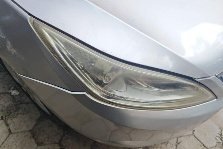 Used CHANGAN Eado 2012 1.6L Manual Luxury Model China IV Standard Right Front Headlight