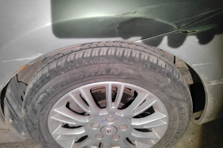 Used CHANGAN Eado 2012 1.6L Manual Luxury Version China IV Standard Right Front Wheel Hub
