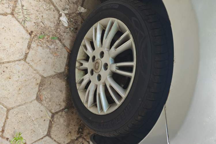 Used CHANGAN Eado 2012 1.6L Manual Luxury Model China IV Standard Right Front Wheel Hub