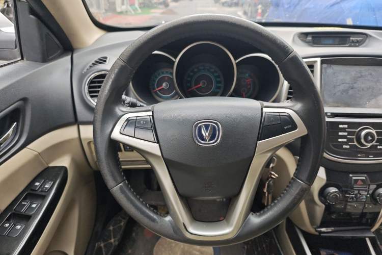 Used CHANGAN Eado 2012 1.6L Manual Shuya Model China IV Standard Steering Wheel
