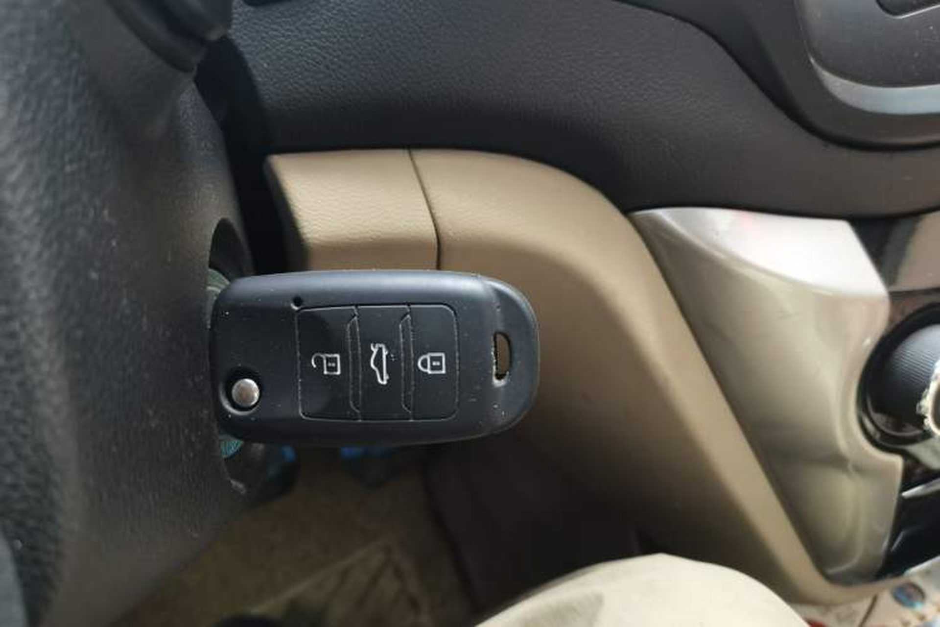 Used CHANGAN Eado 2012 1.6L Manual Luxury Model China IV Standard Vehicle Key