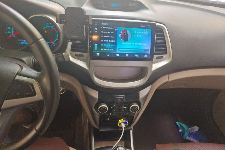 Used CHANGAN Eado 2012 1.6L Manual Luxury Model China IV Standard Audio And AC Panel