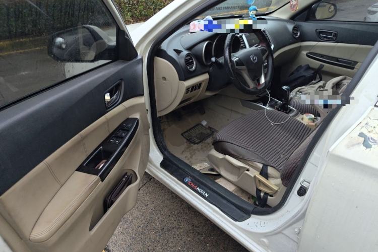 Used CHANGAN Eado 2012 1.6L Manual Luxury Model China IV Standard Driver Seat