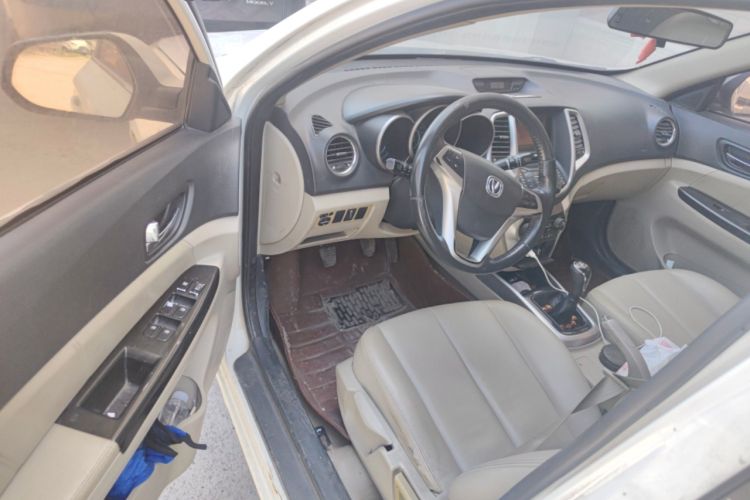 Used CHANGAN Eado 2012 1.6L Manual Luxury Model China IV Standard Driver Seat