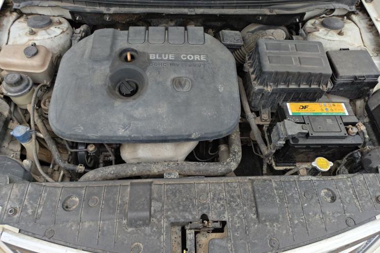 Used CHANGAN Eado 2012 1.6L Manual Luxury Model China IV Standard Engine Bay
