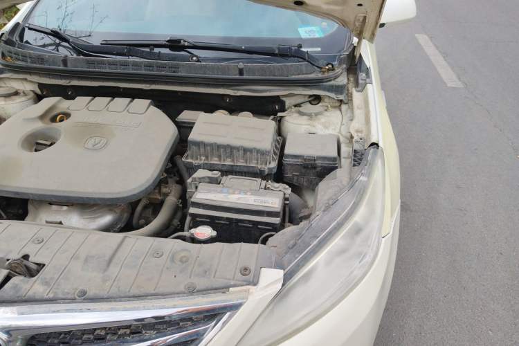 Used CHANGAN Eado 2012 1.6L Manual Shuya Model China IV Standard Engine Bay Left