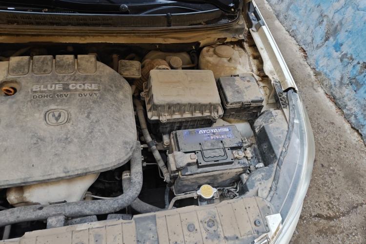 Used CHANGAN Eado 2012 1.6L Manual Luxury Model China IV Standard Engine Bay Left