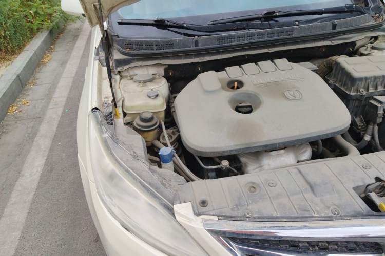 Used CHANGAN Eado 2012 1.6L Manual Shuya Model China IV Standard Engine Bay Right