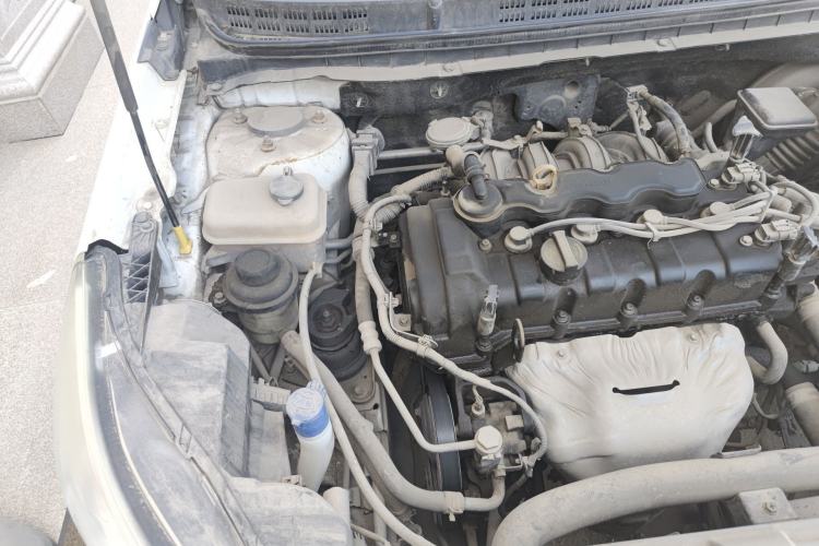 Used CHANGAN Eado 2012 1.6L Manual Luxury Model China IV Standard Engine Bay Right