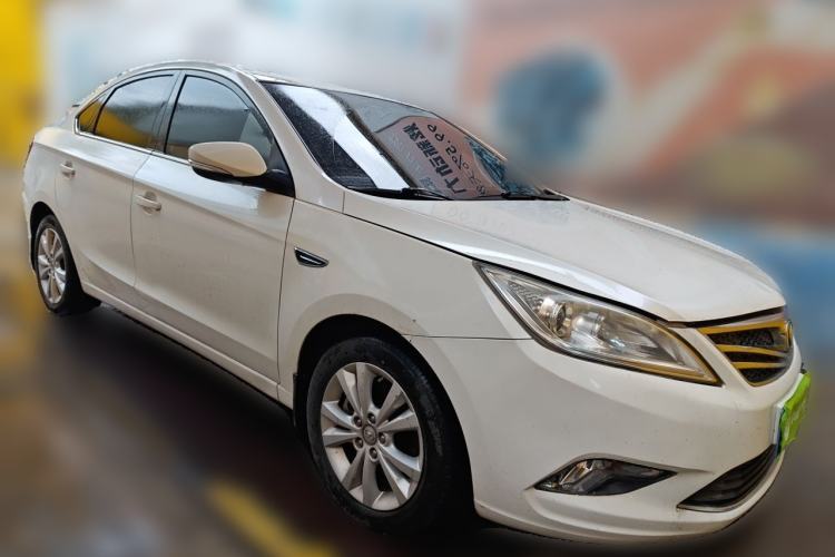 Used CHANGAN Eado 2012 1.6L Manual Luxury Model China IV Standard Front Right 45 Deg
