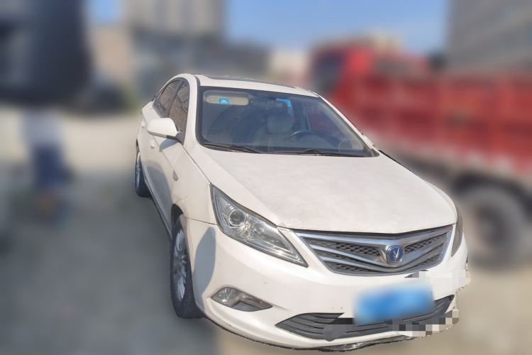 Used CHANGAN Eado 2012 1.6L Automatic Luxury Version China IV Standard Front Right 45 Deg