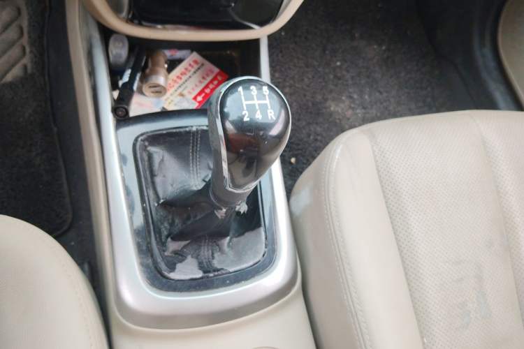 Used CHANGAN Eado 2012 1.6L Manual Shuya Model China IV Standard Gear Lever