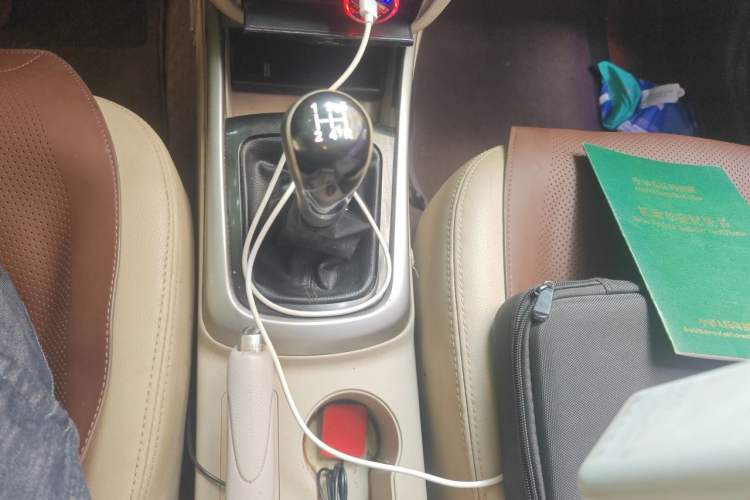 Used CHANGAN Eado 2012 1.6L Manual Luxury Model China IV Standard Gear Lever