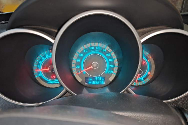 Used CHANGAN Eado 2012 1.6L Manual Luxury Model China IV Standard Instrument Cluster
