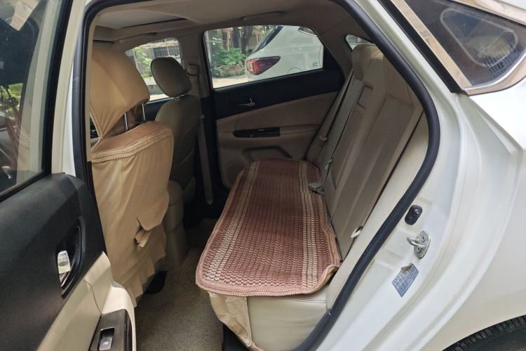 Used CHANGAN Eado 2012 1.6L Automatic Luxury Version China IV Standard Left Rear Seat