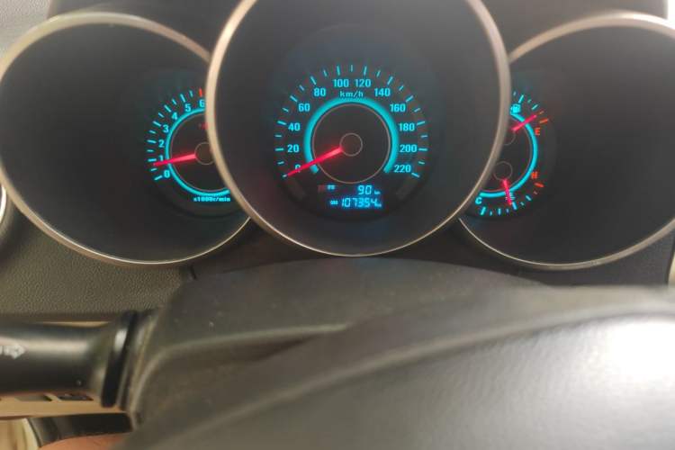 Used CHANGAN Eado 2012 1.6L Manual Luxury Model China IV Standard Odometer Close Up