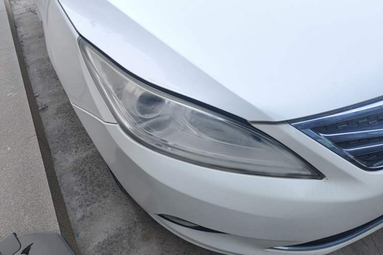 Used CHANGAN Eado 2012 1.6L Manual Luxury Model China IV Standard Right Front Headlight
