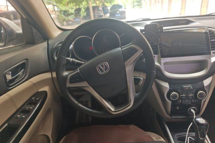 Used CHANGAN Eado 2012 1.6L Manual Luxury Model China IV Standard Steering Wheel