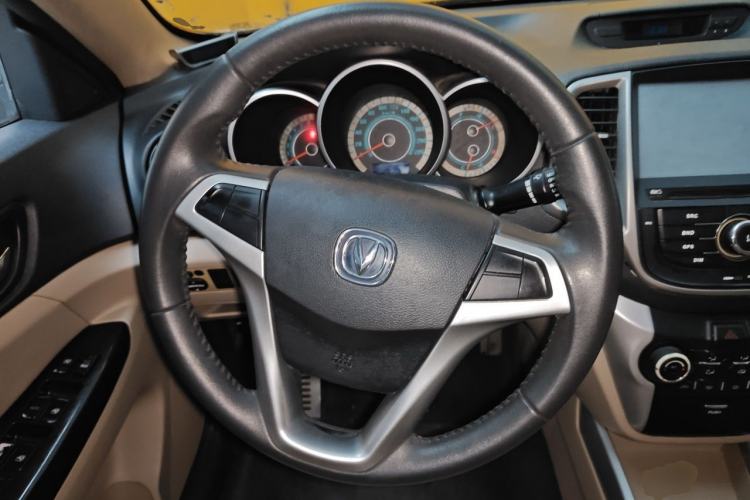 Used CHANGAN Eado 2012 1.6L Manual Luxury Model China IV Standard Steering Wheel