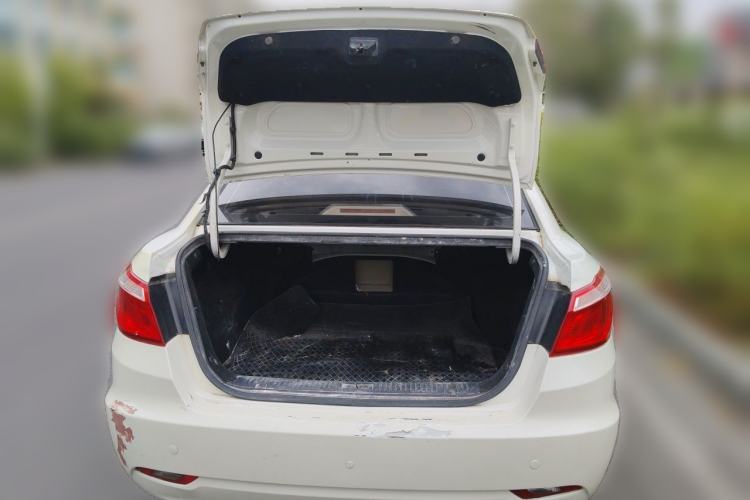Used CHANGAN Eado 2012 1.6L Manual Shuya Model China IV Standard Trunk