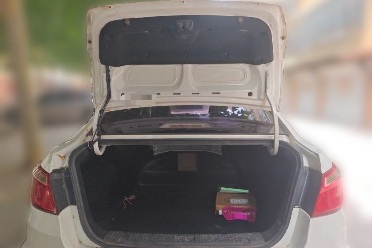Used CHANGAN Eado 2012 1.6L Manual Luxury Model China IV Standard Trunk