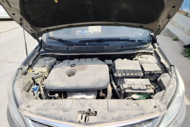 Used CHANGAN Eado 2012 1.6L Manual Luxury Model China IV Standard Engine Bay