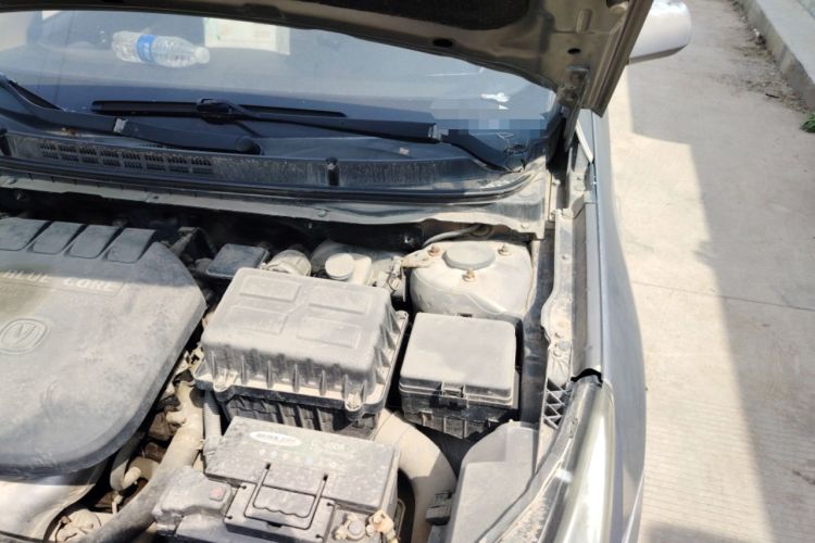 Used CHANGAN Eado 2012 1.6L Manual Luxury Model China IV Standard Engine Bay Left