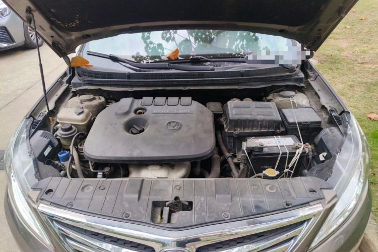 Used CHANGAN Eado 2012 1.6L Manual Luxury Model China IV Standard Engine Bay