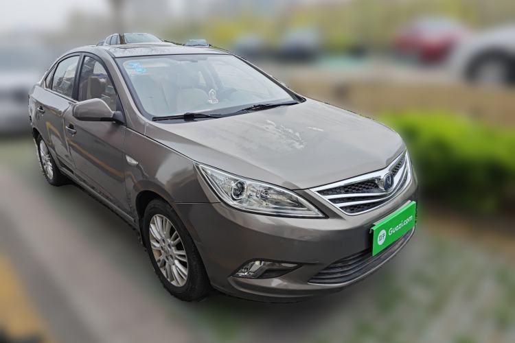 Used CHANGAN Eado 2012 1.6L Manual Luxury Version China IV Standard Front Right 45 Deg