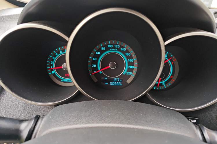 Used CHANGAN Eado 2012 1.6L Manual Luxury Version China IV Standard Instrument Cluster