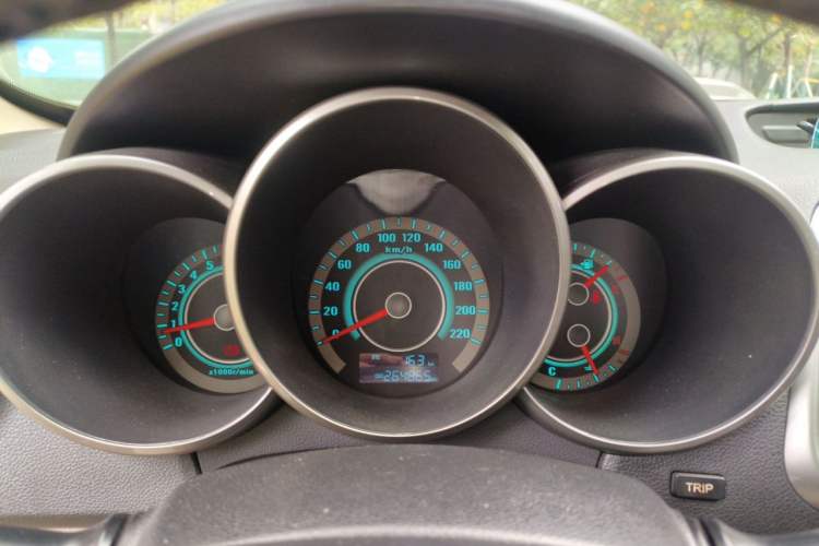 Used CHANGAN Eado 2012 1.6L Manual Luxury Model China IV Standard Instrument Cluster