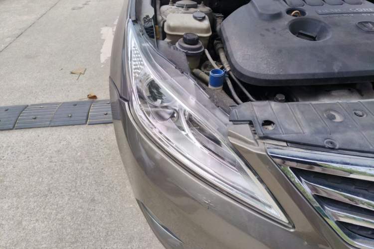 Used CHANGAN Eado 2012 1.6L Manual Luxury Model China IV Standard Right Front Headlight