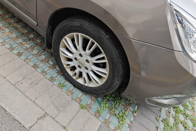Used CHANGAN Eado 2012 1.6L Manual Luxury Version China IV Standard Right Front Wheel Hub