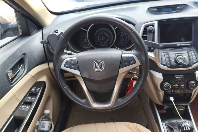 Used CHANGAN Eado 2012 1.6L Manual Luxury Model China IV Standard Steering Wheel